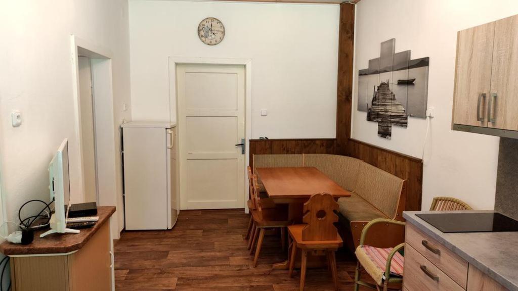 Chalupa Bonanza Jívka Buitenkant foto